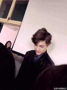 刘恋最新爆料微博,揭秘娱乐圈不为人知的幕后故事